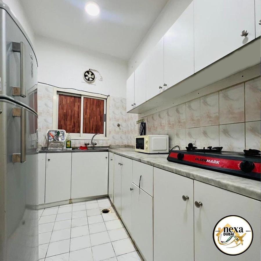 Hostel Nexa Дубай Екстериор снимка